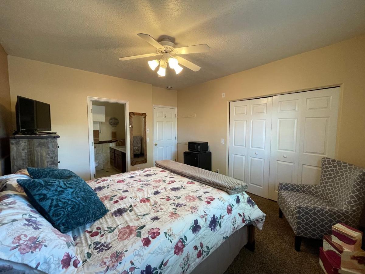 Zion's Blue Sage Bed&Breakfast Hildale Exterior foto